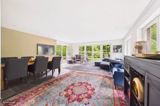 Groot vrijstaande villa — foto 13