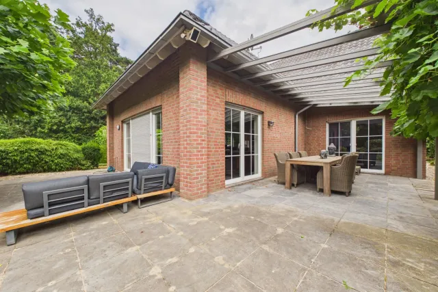 Groot vrijstaande villa — foto 20