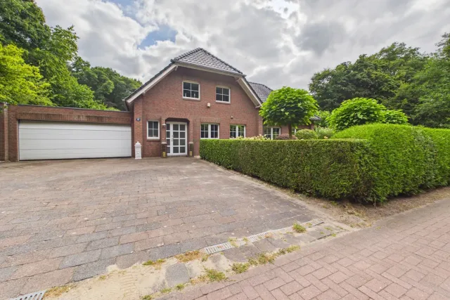 Groot vrijstaande villa — foto 15